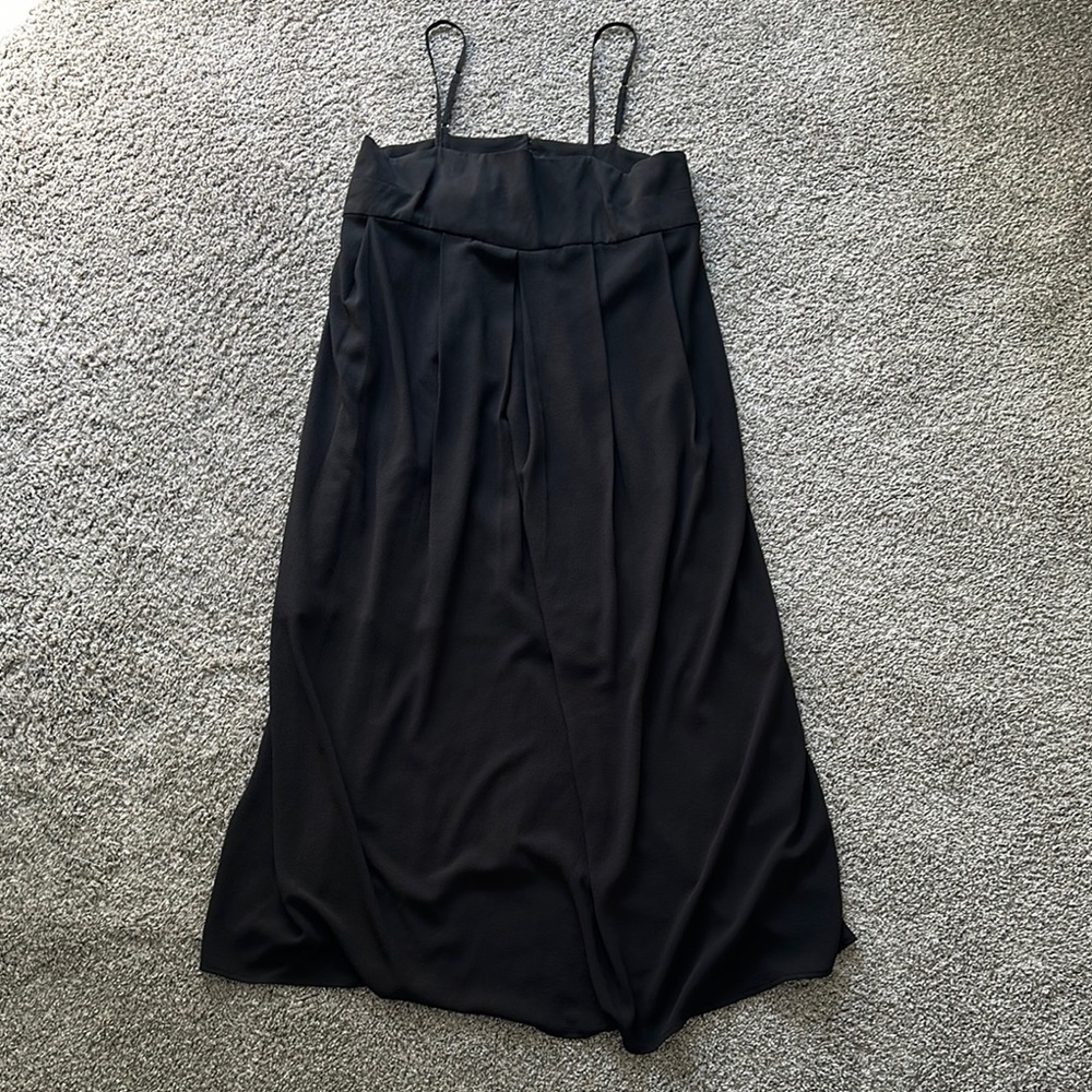 WhoWhatWear Black Empire Waist Midi Dress